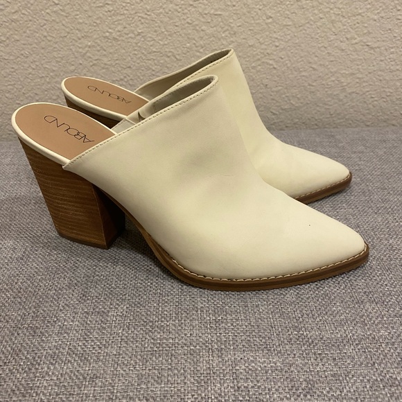 Booties used but it great condition - Picture 8 of 8